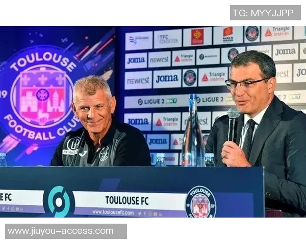 世界杯惊现冷门尤文图斯与曼联激战成平局引发转会热议 世界杯惊现冷门尤文图斯与曼联激战成平局引发转会热议