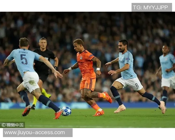 中超赛场冷门再现里昂与曼城激战成和帽子戏法引发全场热潮 中超赛场冷门再现里昂与曼城激战成和帽子戏法引发全场热潮