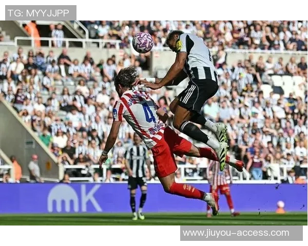 世界杯惊现冷门马竞逆转曼联神扑瞬间震撼全场