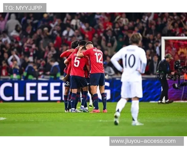 世界杯精彩对决本菲卡与马竞战平神扑瞬间引发全场热潮与十大进球回顾